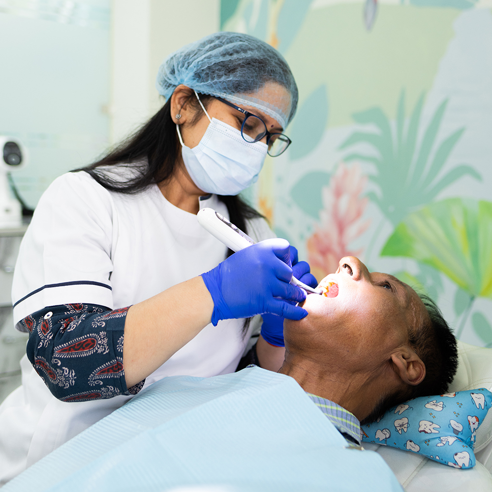 dentist near me east delhi